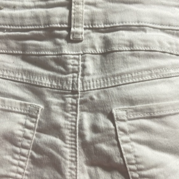 Blue Spice White Jean Shorts size 0 - Picture 6 of 6